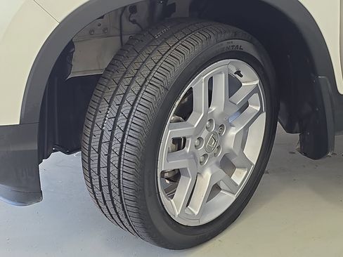 Certified 2025 Honda Passport EX-L image 31