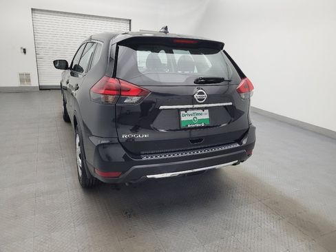 Used 2018 Nissan Rogue S FWD image 6