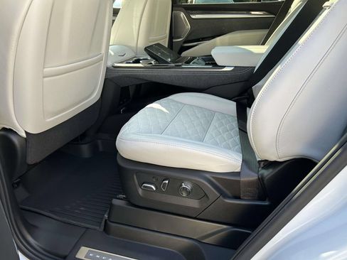 New 2026 Cadillac Escalade V AWD/4WD image 14