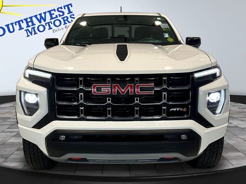 Used 2024 GMC Canyon AT4 w/ Technology Package AWD/4WD image 2