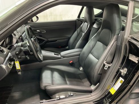 Used 2017 Porsche 718 Cayman RWD image 20