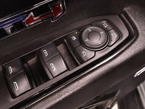 Used 2024 GMC Sierra 1500 AT4 w/ Technology Package AWD/4WD image 13