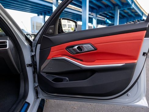 Used 2026 BMW M3 Competition w/ Executive Package image 36