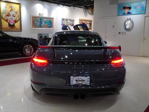 Used 2018 Porsche 718 Cayman RWD image 6