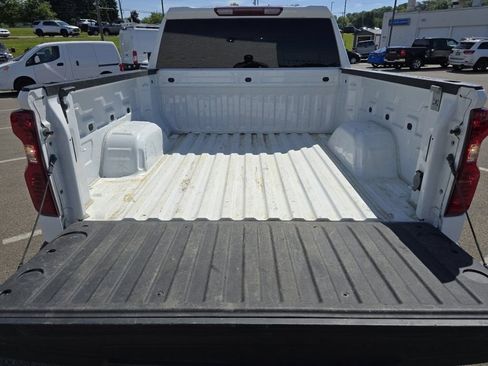 Used 2023 Chevrolet Silverado 1500 Custom AWD/4WD image 18