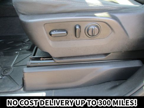 Used 2019 Chevrolet Silverado 1500 RST AWD/4WD image 44