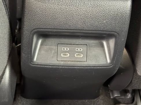 Used 2024 Toyota Corolla LE FWD image 9