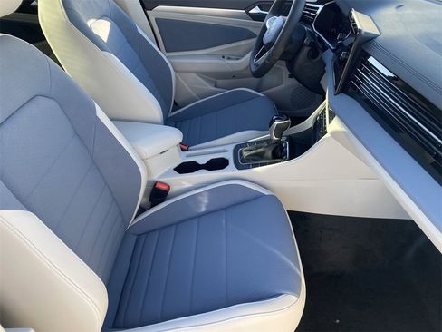 New 2026 Volkswagen Jetta SE image 8