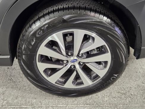 Certified 2025 Subaru Outback Premium AWD/4WD image 13