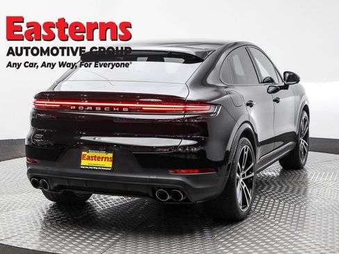 Used 2024 Porsche Cayenne Coupe w/ Premium Package Plus image 5