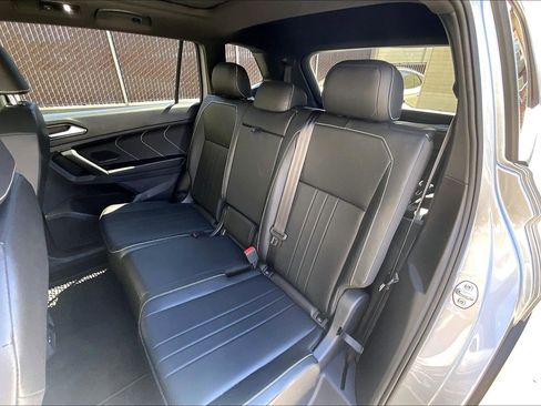Certified 2023 Volkswagen Tiguan SE R-Line image 25