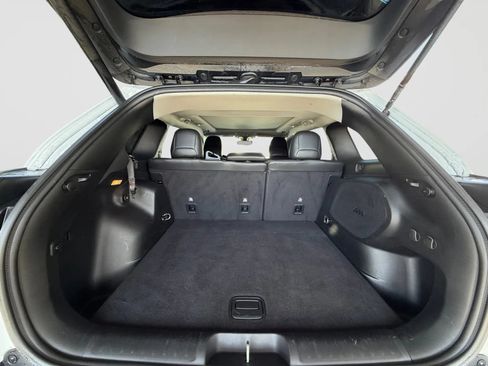 Used 2019 Jeep Cherokee Limited AWD/4WD image 16