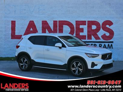 Used 2023 Volvo XC40 B5 Core