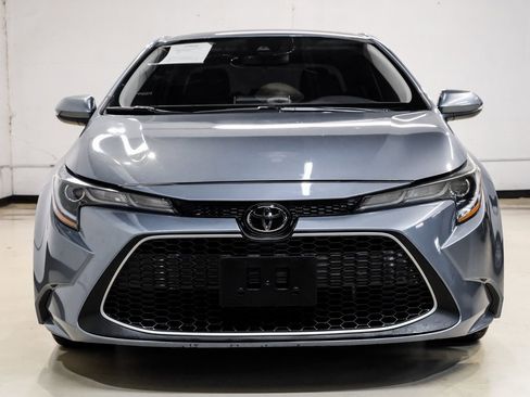 Used 2020 Toyota Corolla XLE image 8