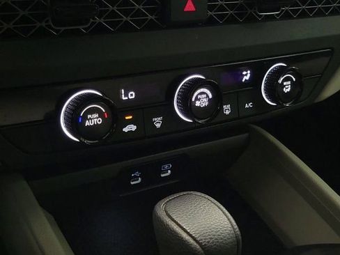 Used 2025 Honda Accord LX image 29