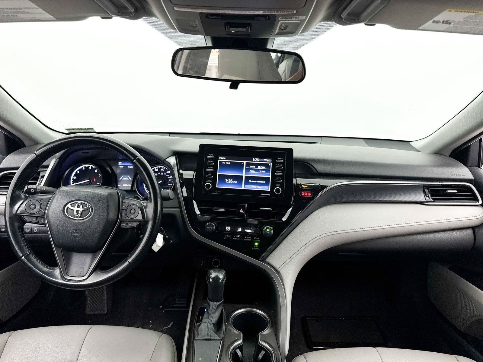 Used 2021 Toyota Camry SE FWD image 17