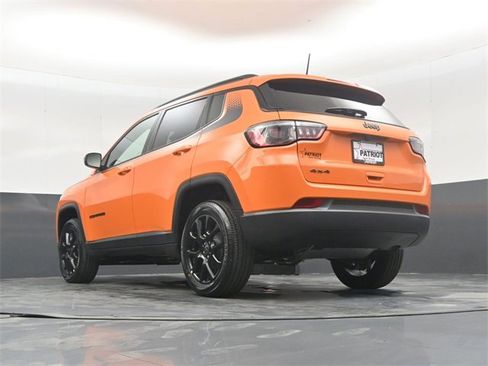 New 2026 Jeep Compass Latitude image 42