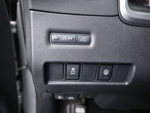 Used 2023 Nissan Murano SV image 29