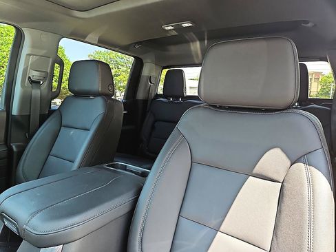 New 2026 Chevrolet Silverado 1500 RST w/ Convenience Package II AWD/4WD image 15