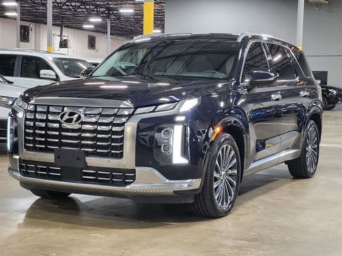 Used 2025 Hyundai Palisade Calligraphy FWD image 4