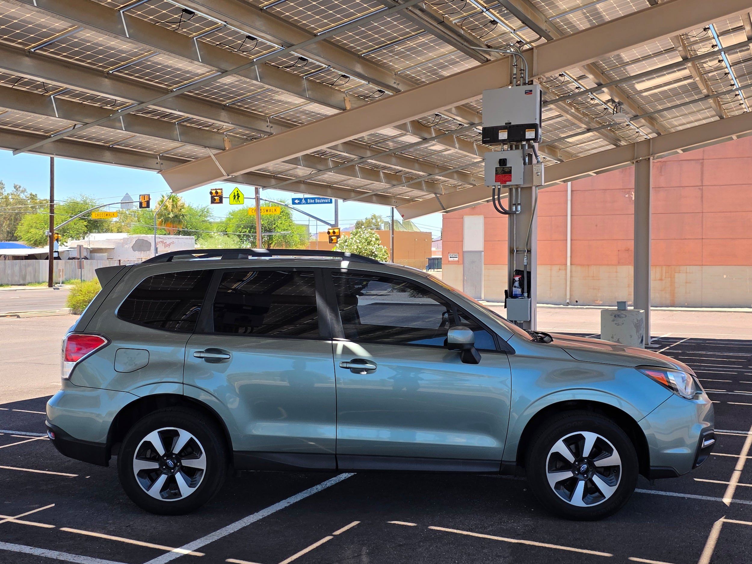Used 2018 Subaru Forester 2.5i Premium AWD/4WD image 6