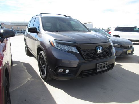 Used 2019 Honda Passport Elite image 2