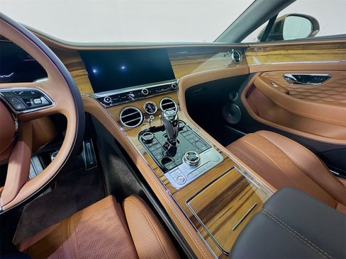 Used 2025 Bentley Continental GT Speed image 14