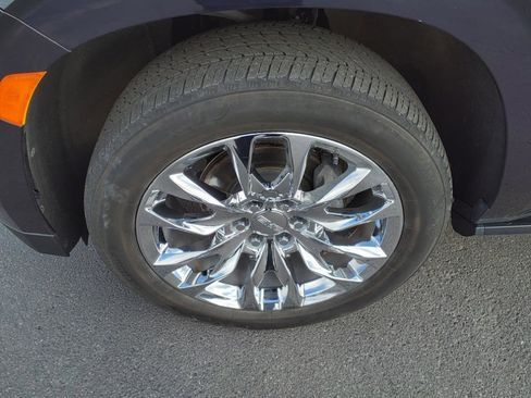 Used 2022 GMC Yukon XL Denali image 10