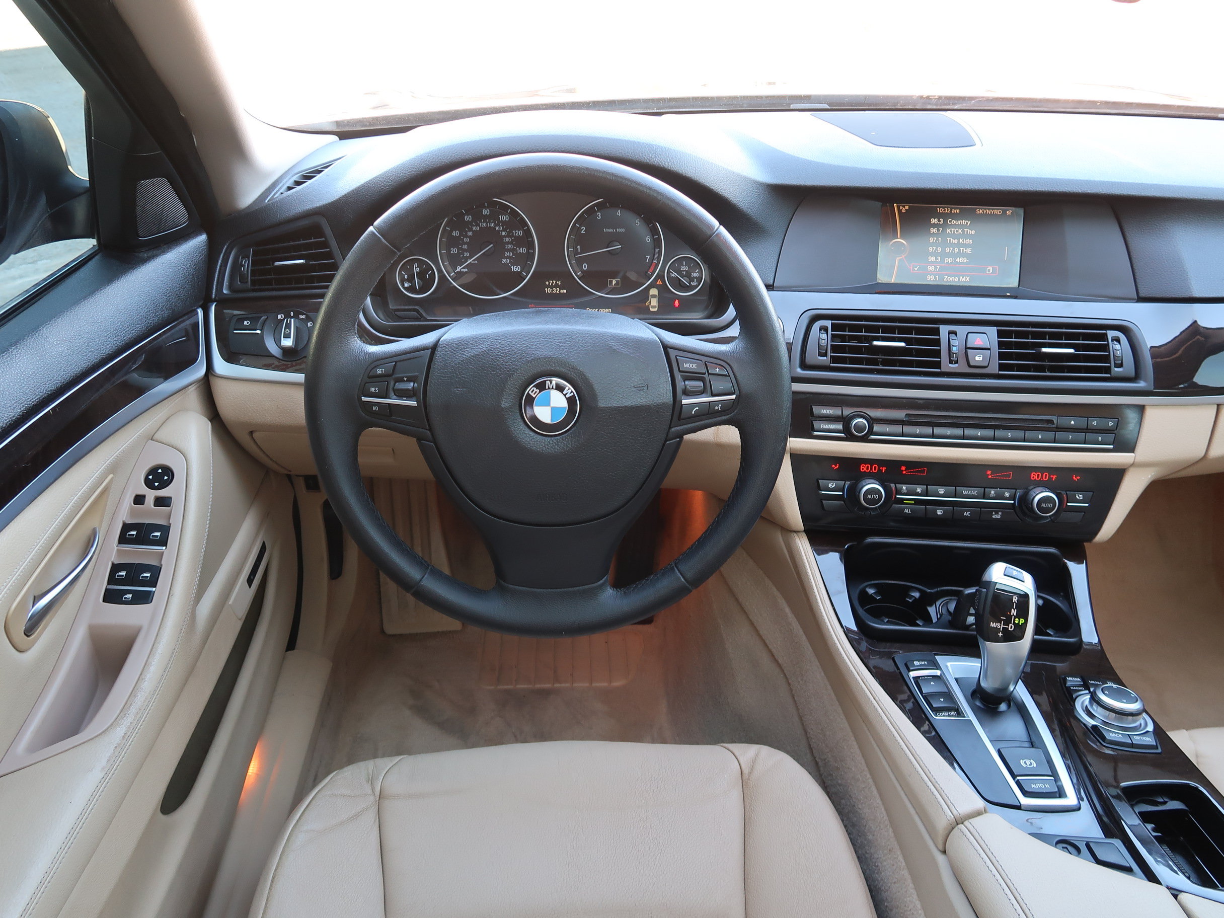 Used 2013 BMW 528i Sedan RWD image 15