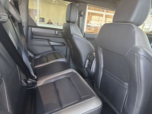 New 2025 Ford Bronco Outer Banks image 18