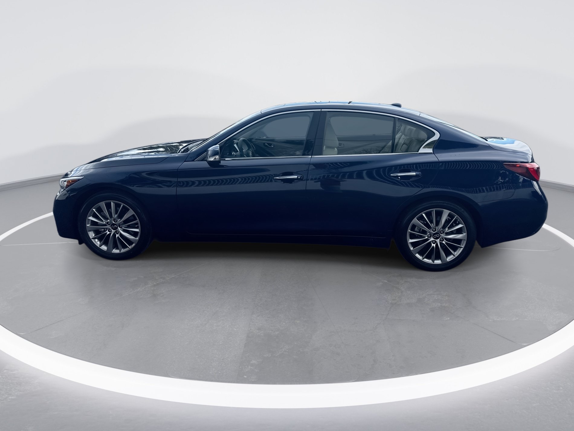 Used 2023 INFINITI Q50 Luxe w/ Cargo Package RWD image 7