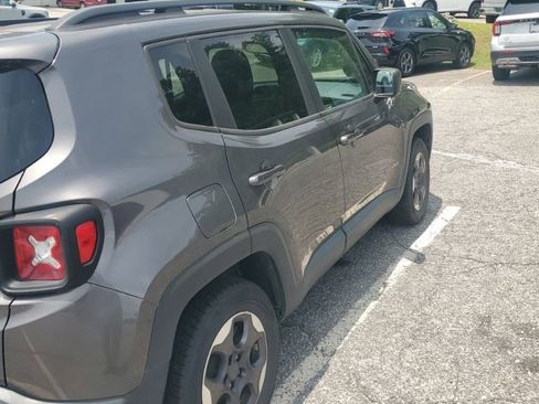 Used 2018 Jeep Renegade Sport w/ Power & Air Group FWD image 6