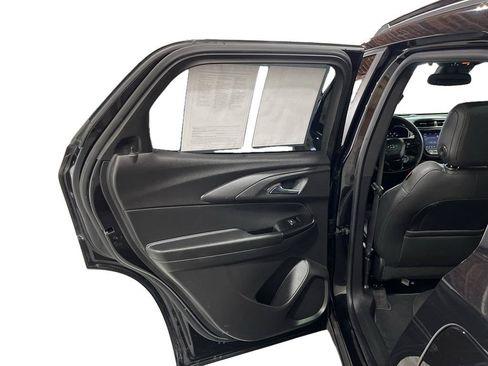 Certified 2023 Chevrolet TrailBlazer RS w/ Sun and Liftgate Package AWD/4WD image 23