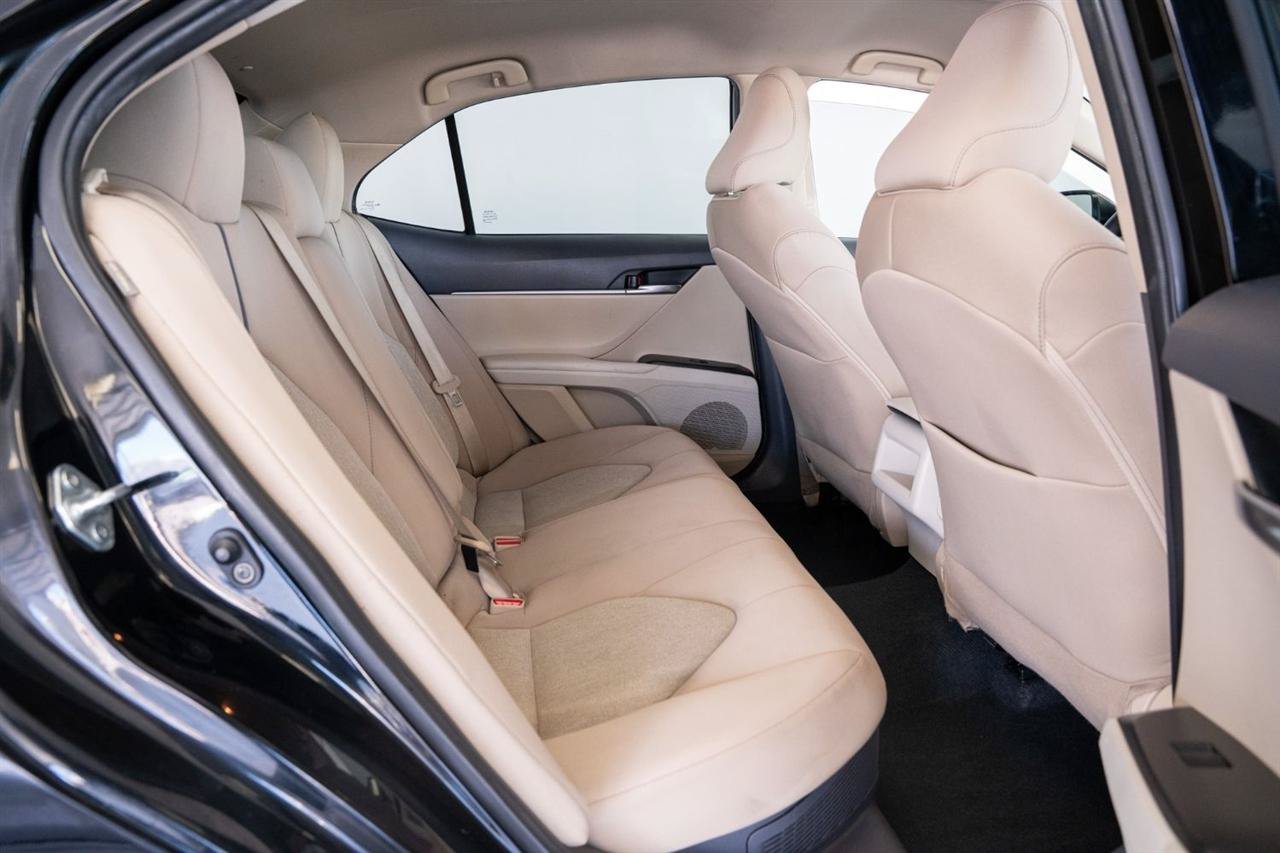 Used 2023 Toyota Camry LE FWD image 10