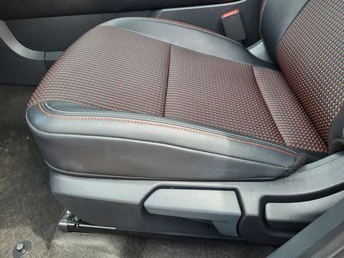Certified 2025 Nissan Kicks SR AWD/4WD image 18
