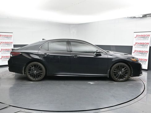 Used 2024 Toyota Camry XSE image 9