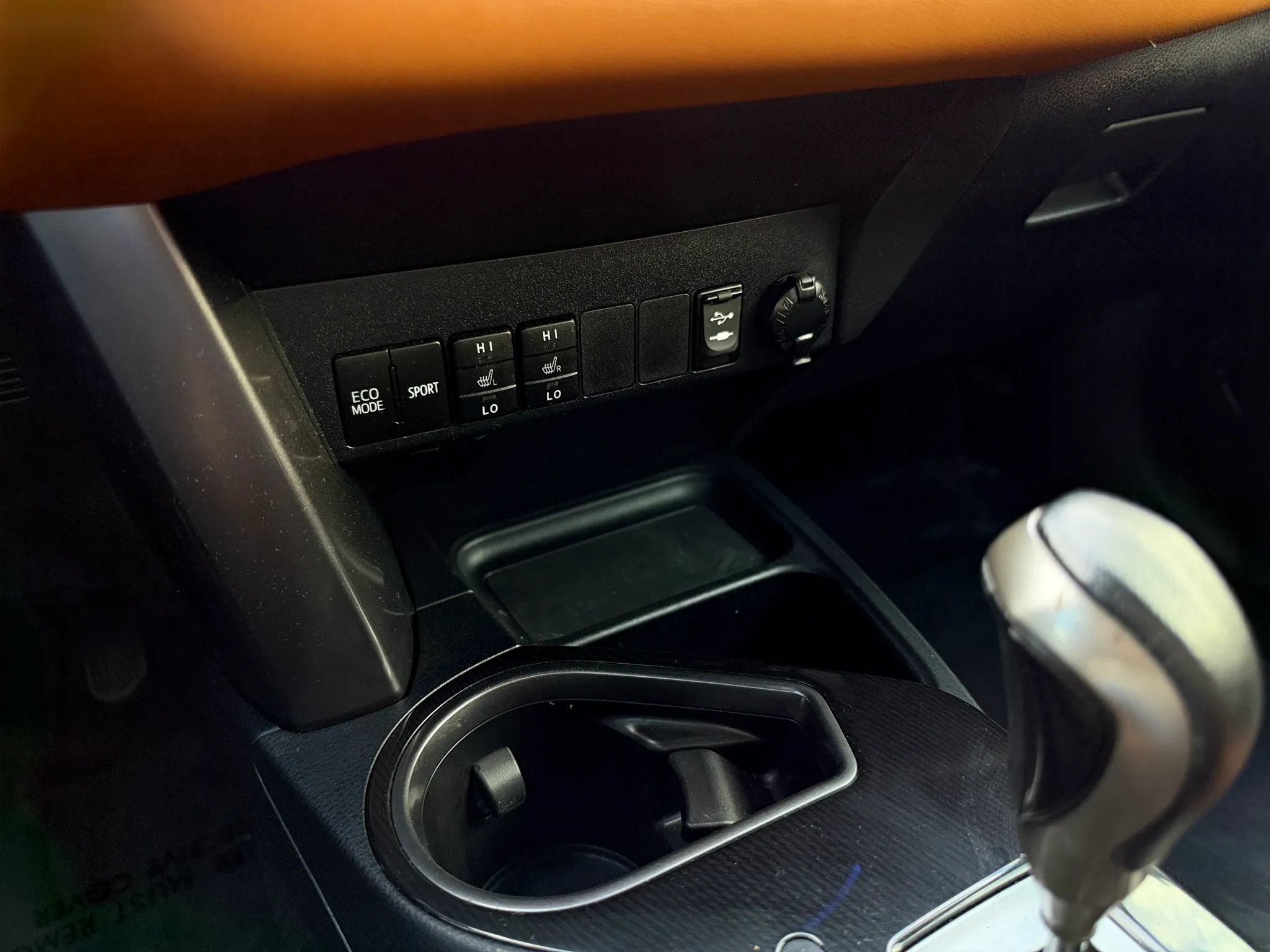 Used 2016 Toyota RAV4 SE AWD/4WD image 36