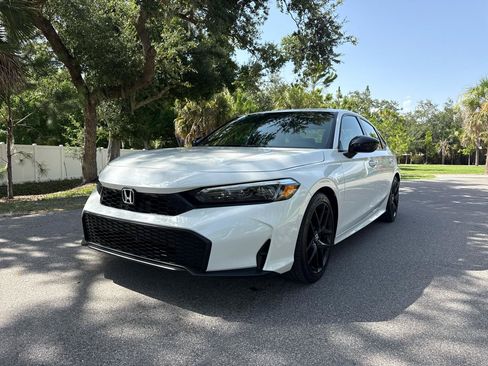 Used 2025 Honda Civic Sport image 9