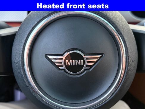 Used 2024 MINI Cooper 4-Door Hardtop image 17