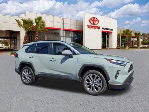 Certified 2023 Toyota RAV4 XLE Premium image 2