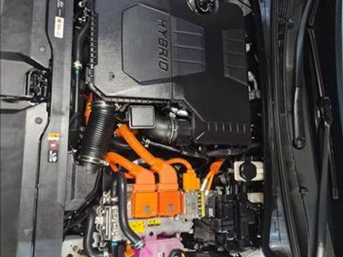 Certified 2025 Hyundai Elantra Hybrid FWD image 21