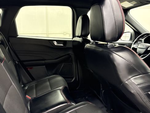 Used 2024 Ford Escape ST-Line w/ Equipment Group 301A image 21