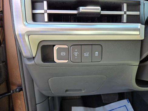 Used 2024 Hyundai Santa Fe Calligraphy AWD/4WD image 13