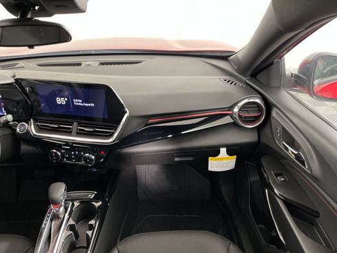 New 2026 Chevrolet Trax RS w/ Driver Confidence Package FWD image 18