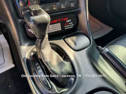 Used 2003 Chevrolet Corvette Convertible w/ Preferred Equipment Group1 image 22