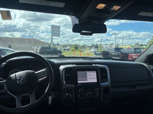Used 2022 RAM 1500 Classic Warlock w/ Electronics Group AWD/4WD image 5