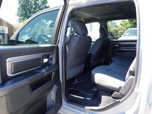 Used 2022 RAM 1500 Classic Warlock w/ Ceramic Grey Warlock Package image 17