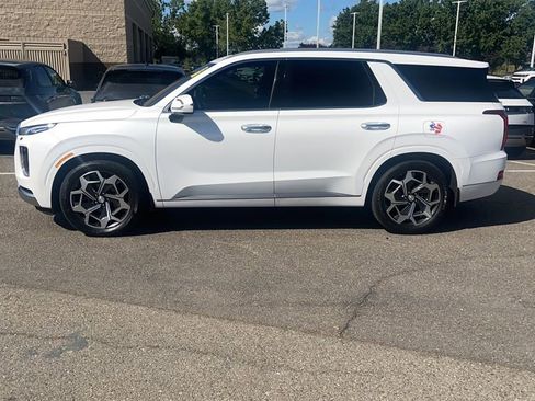 Used 2022 Hyundai Palisade Calligraphy w/ Cargo Package image 3
