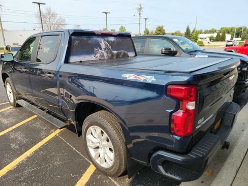 Used 2020 Chevrolet Silverado 1500 Custom w/ Custom Value Package AWD/4WD image 5