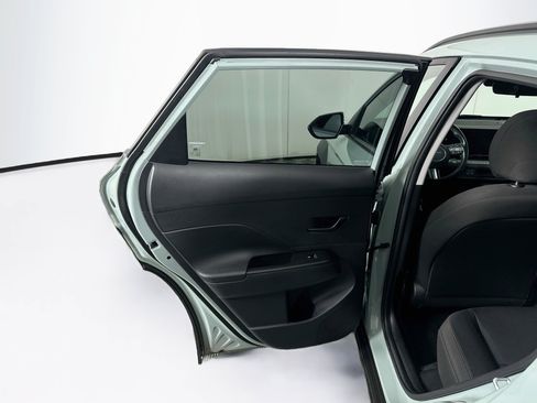 Used 2025 Hyundai Kona SEL FWD image 27